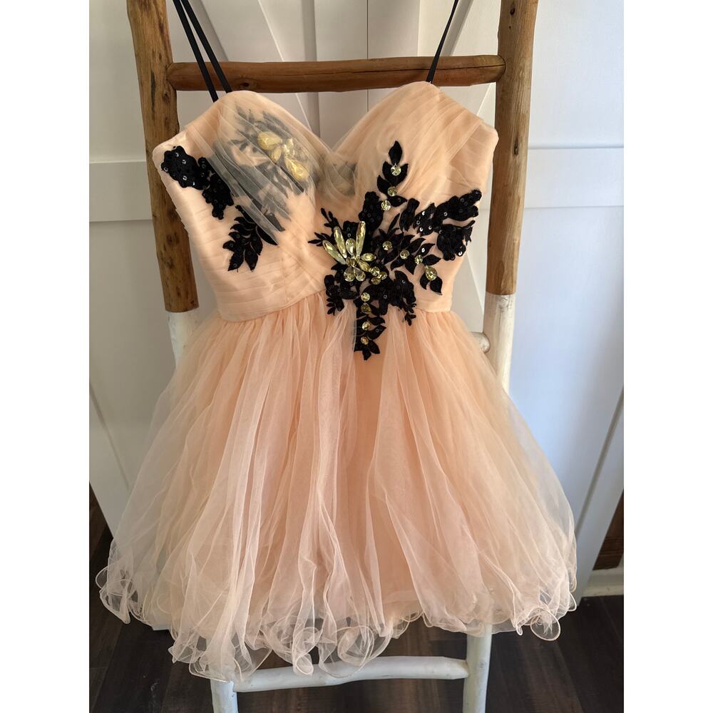 Bee Darlin strapless peach tulle mini dress black embroidered sequin jeweled 3/4